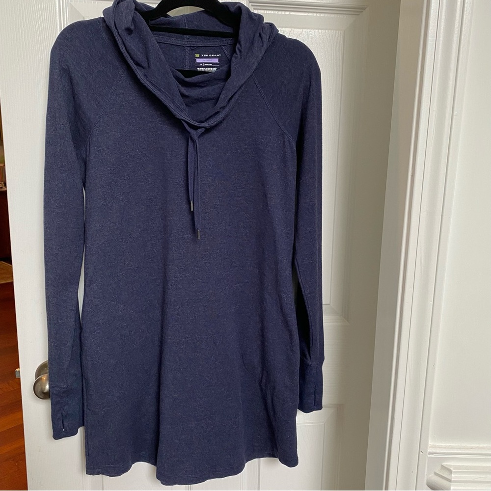Tek Gear Women’s Dark blue Hoodie dress,  Sz M, Gently loved used condition